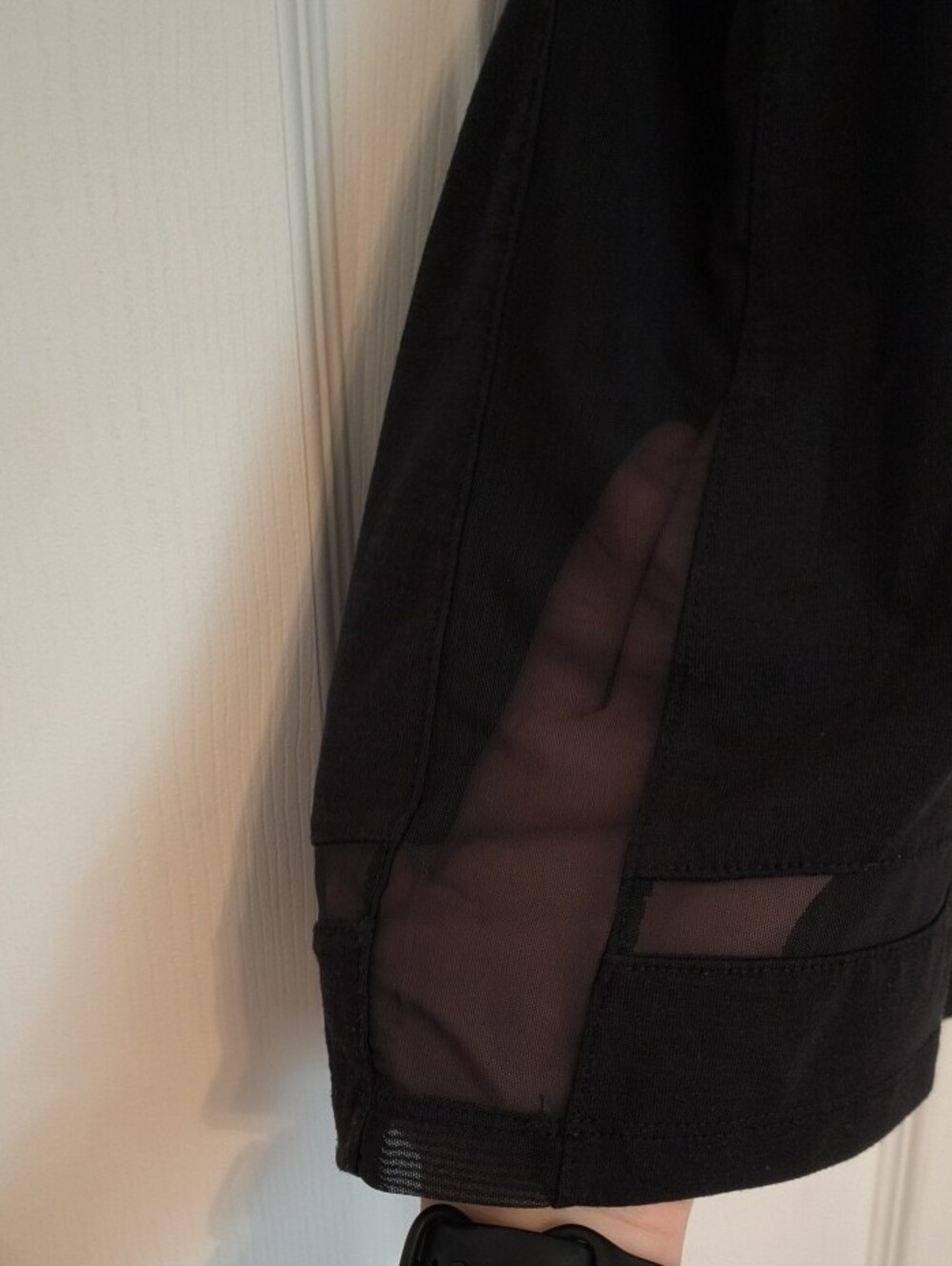 Athleta Black Scoop Neck Performance Tank - Picture 3 of 6